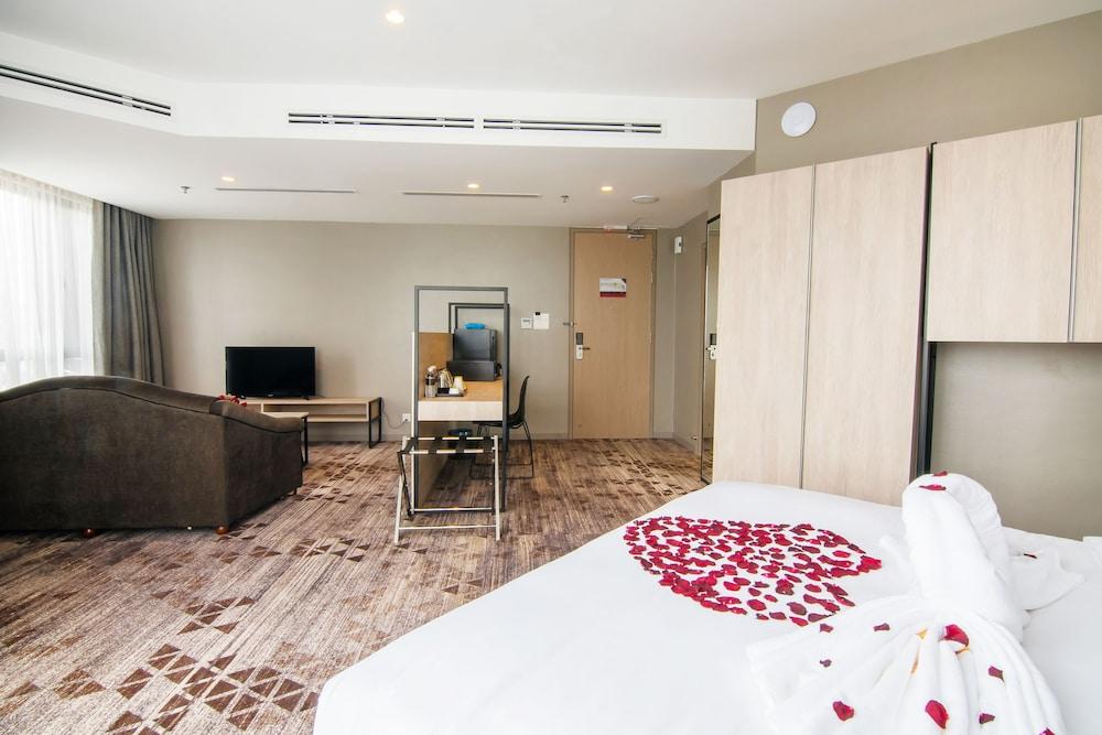 Mtree Hotel Puchong Exterior foto